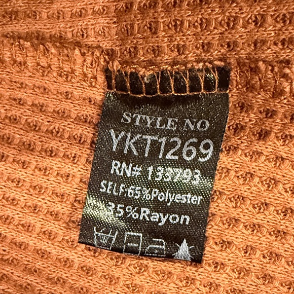 POL “Cinnamon Stick” Brown and Cream Star Sweater - Picture 17 of 17